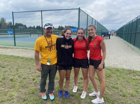 Brian Hanford, Elliotte Banziger, Laine Banziger, and Brooke Best after winning their respective matches. 