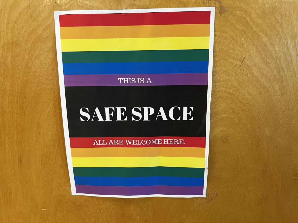School Board Meeting Adresses Complaints Regarding Pride Flags