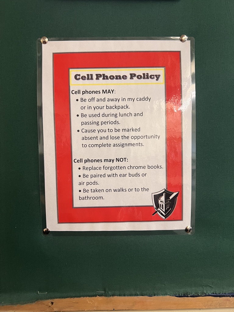 Phones Prohibited in Hellgate Classrooms