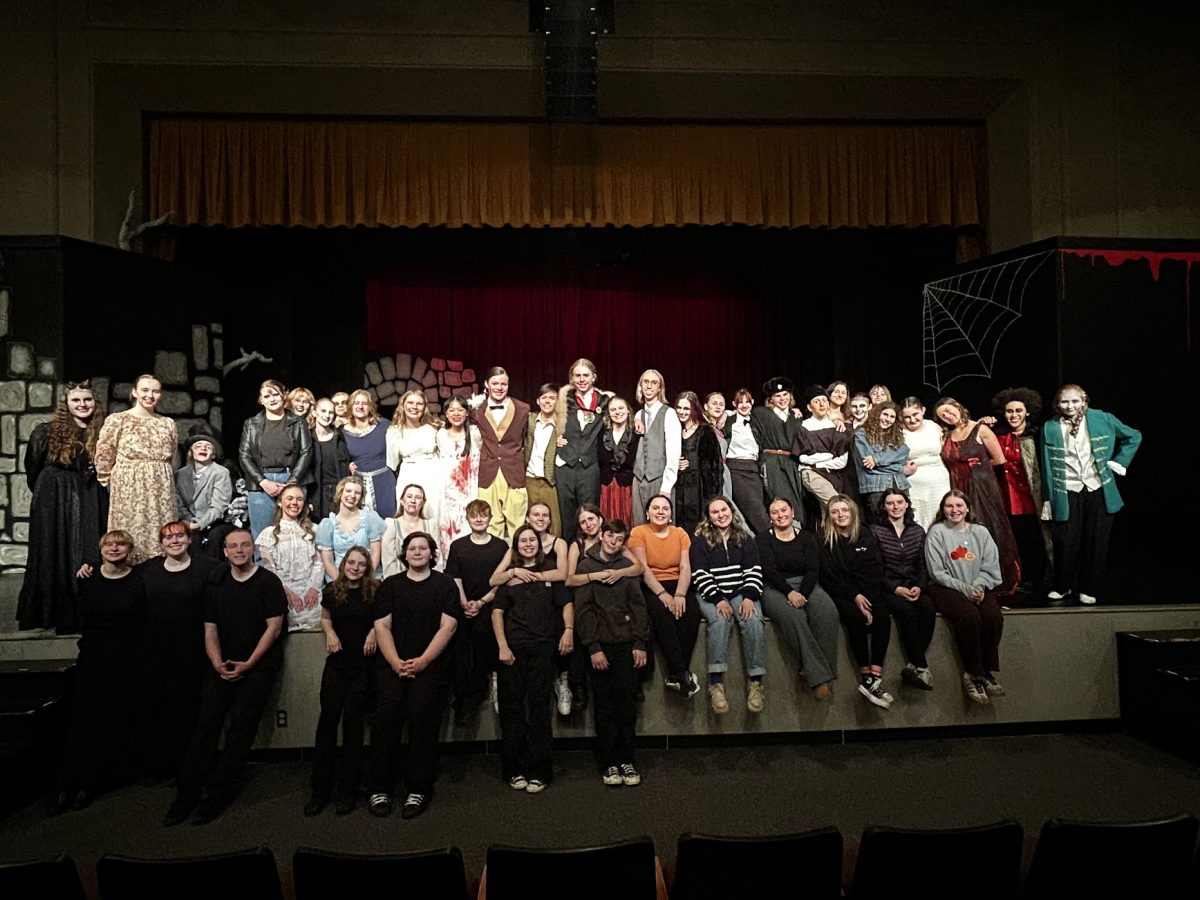 Good Knight Theatre Company Brings Horror to the Stage in Dracula Production