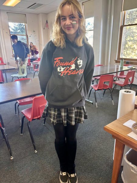Senior Lucia Bergoust joins in student protest by wearing black to protest Freedom Week. Photo by Sabine Glaser.