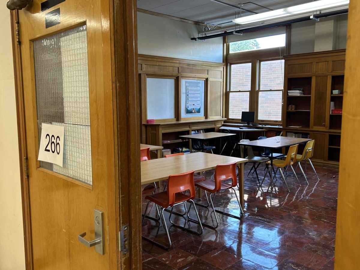 Hellgate's new Academic Service Center is located on the second floor, down the hall from student services and the counseling offices. Photo by Will Hansen. 