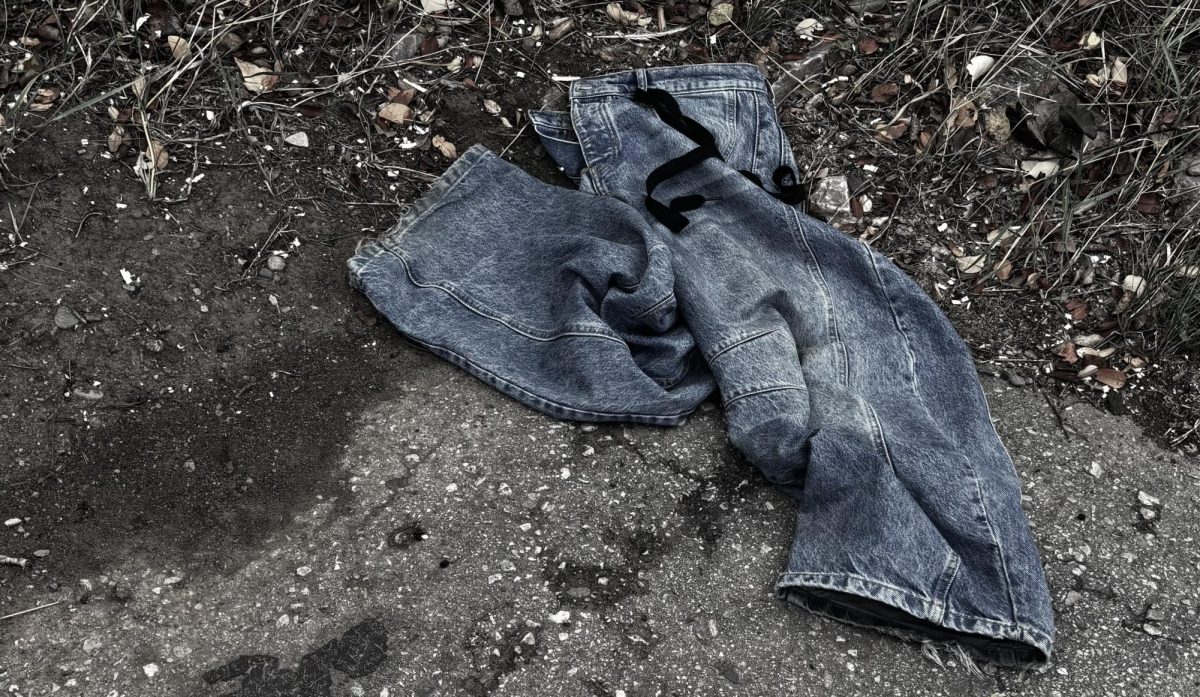 The styles of today are centered on a frayed, thrifted, and scavenged motif representing the underlying acceptance of an apocalyptic future. Photo by Sabine Glaser.