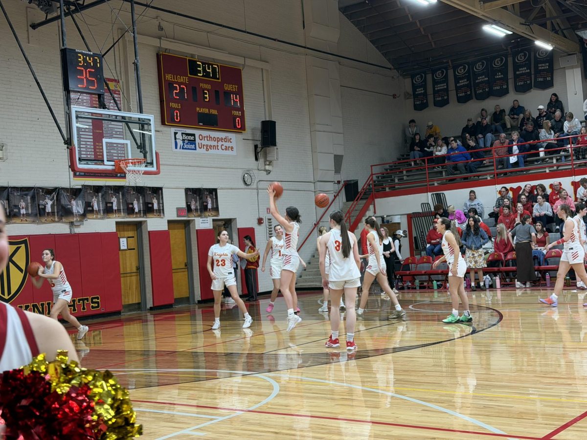 Hellgate Knights during a shoot around at half time against Sentinel 